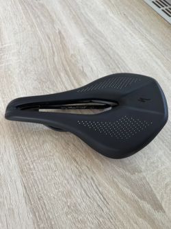Sedlo Specialized POWER Comp black - 143mm