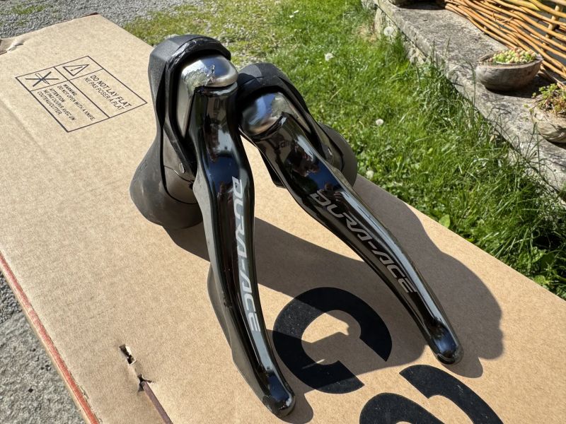 Brzdové / řadící páky Shimano Dura-ace ST-9000 2x11