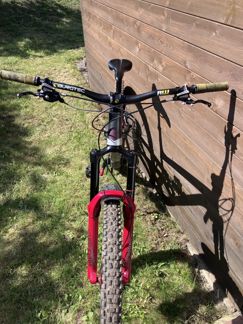 Commencal Clash Race 27,5 vel. L
