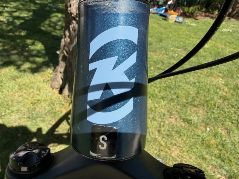 Kona KONA Fire Mountain Blue vel S, 27,5"