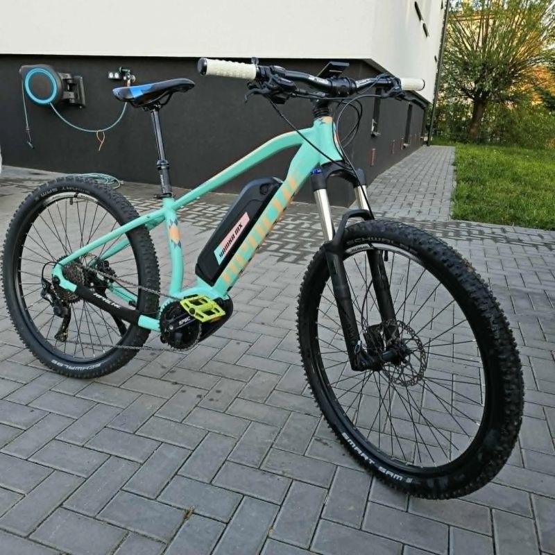 Apache Yamka MX – dámské elektrokolo, Bafang M400, RockShox Recon