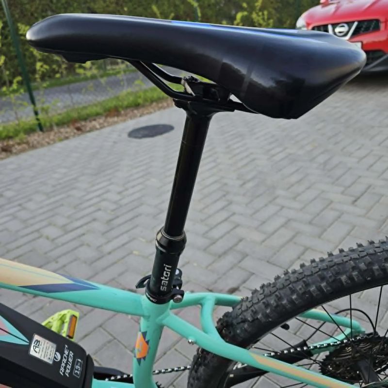 Apache Yamka MX – dámské elektrokolo, Bafang M400, RockShox Recon