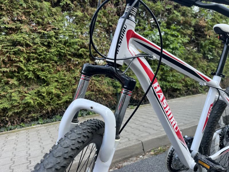 Horské kolo HASHIRU MTB – Shimano, kotoučové brzdy, odpružená vidlice