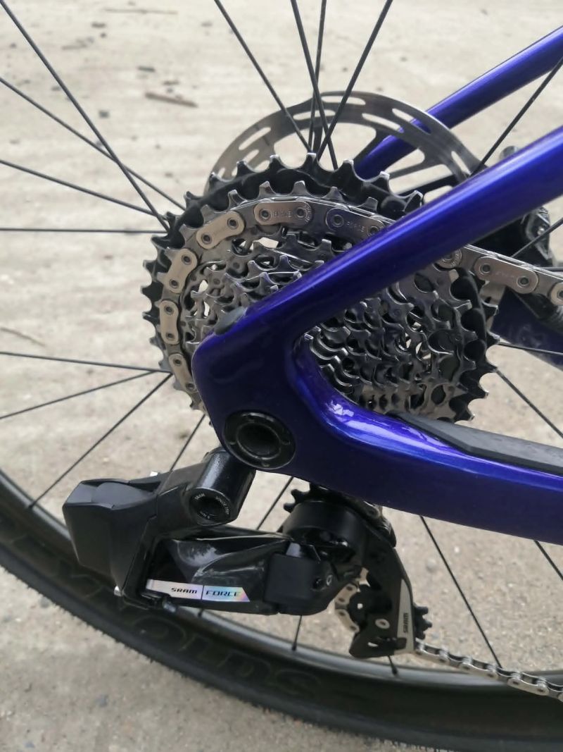 RCX II FORCE AXS 12 rychlostí - 8,1kg