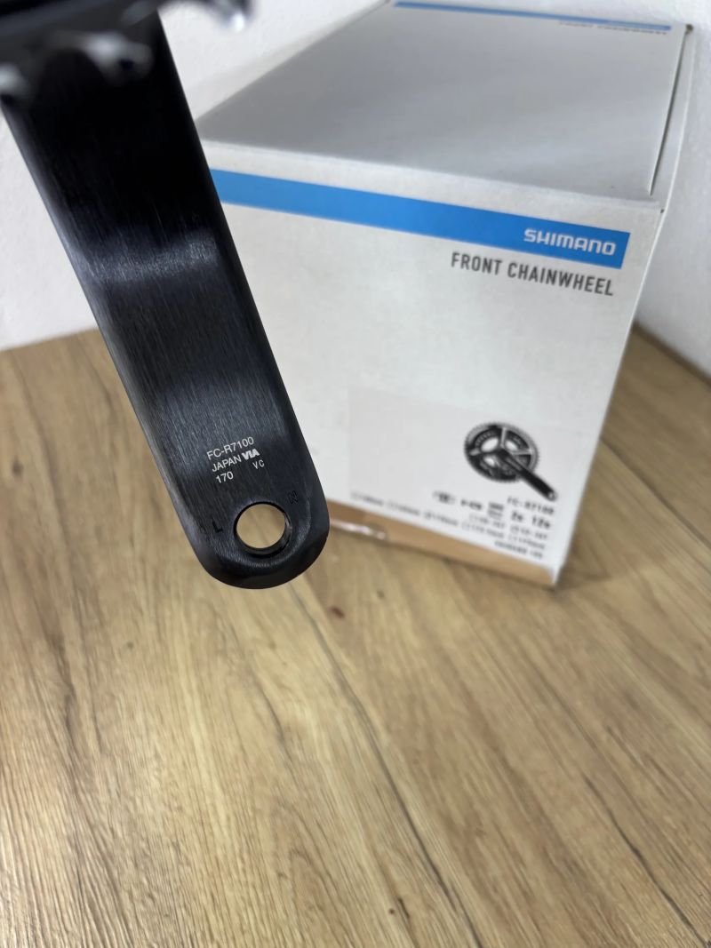 Kliky Shimano 105 12s 50/34 170mm