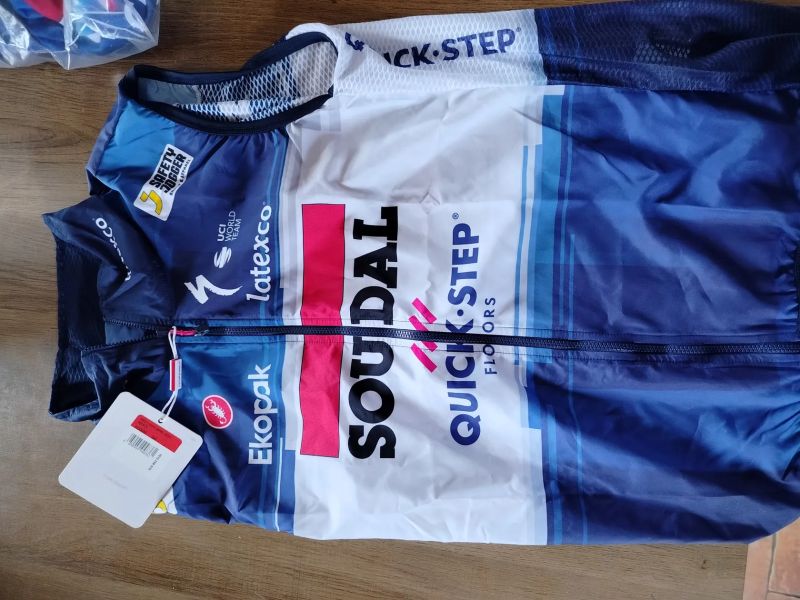 Castelli Soudal Quick-Step Pro Light Wind Vest