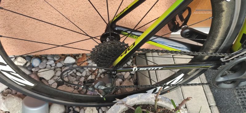 Aero silniční kolo Scott Foil 40 – Velikost 54 (M) | Zipp 60 | Ultegra