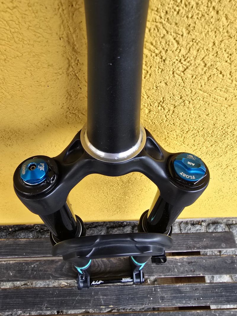 vidlice FOX 32 SC 100mm
