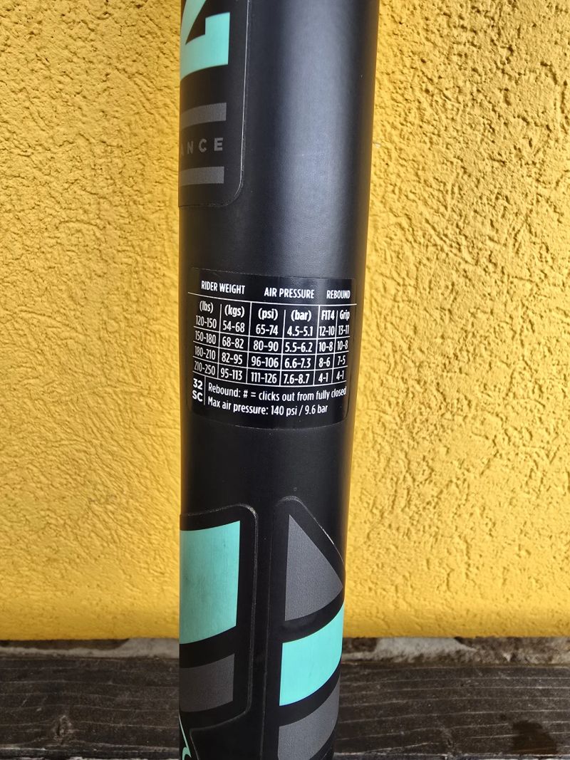 vidlice FOX 32 SC 100mm