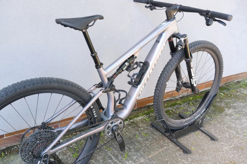 Predám horský karbon. bicykel Specialized Epic 8 Pro M