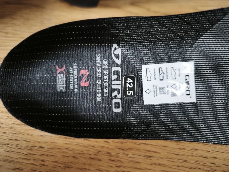 silniční tretry RAPHA a GIRO vel.43 A 42,5