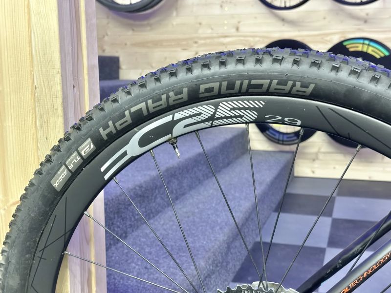 BH Ultimate 29 carbon | vel. M/L | FOX Performance | Rotor REX2 | 10,55 kg