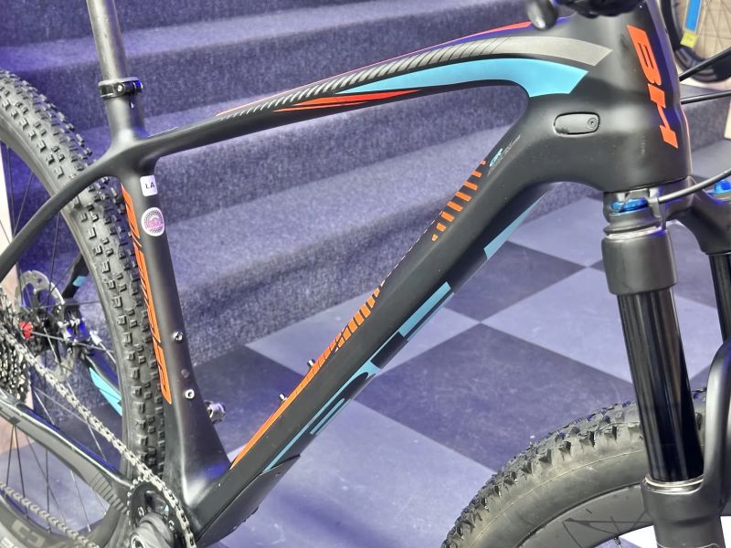 BH Ultimate 29 carbon | vel. M/L | FOX Performance | Rotor REX2 | 10,55 kg