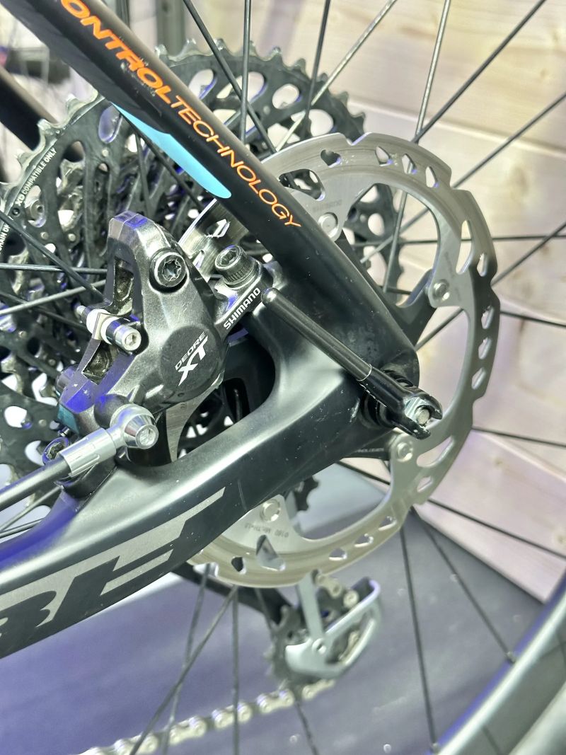 BH Ultimate 29 carbon | vel. M/L | FOX Performance | Rotor REX2 | 10,55 kg