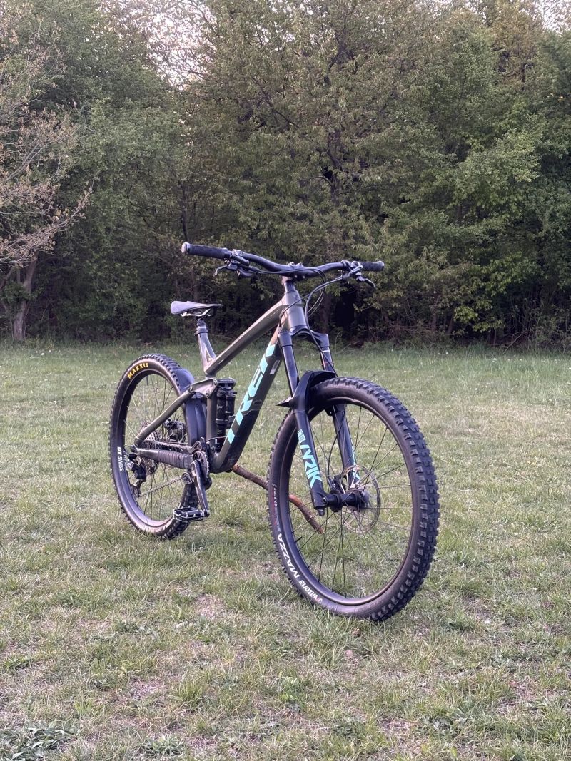 Trek Remedy 8