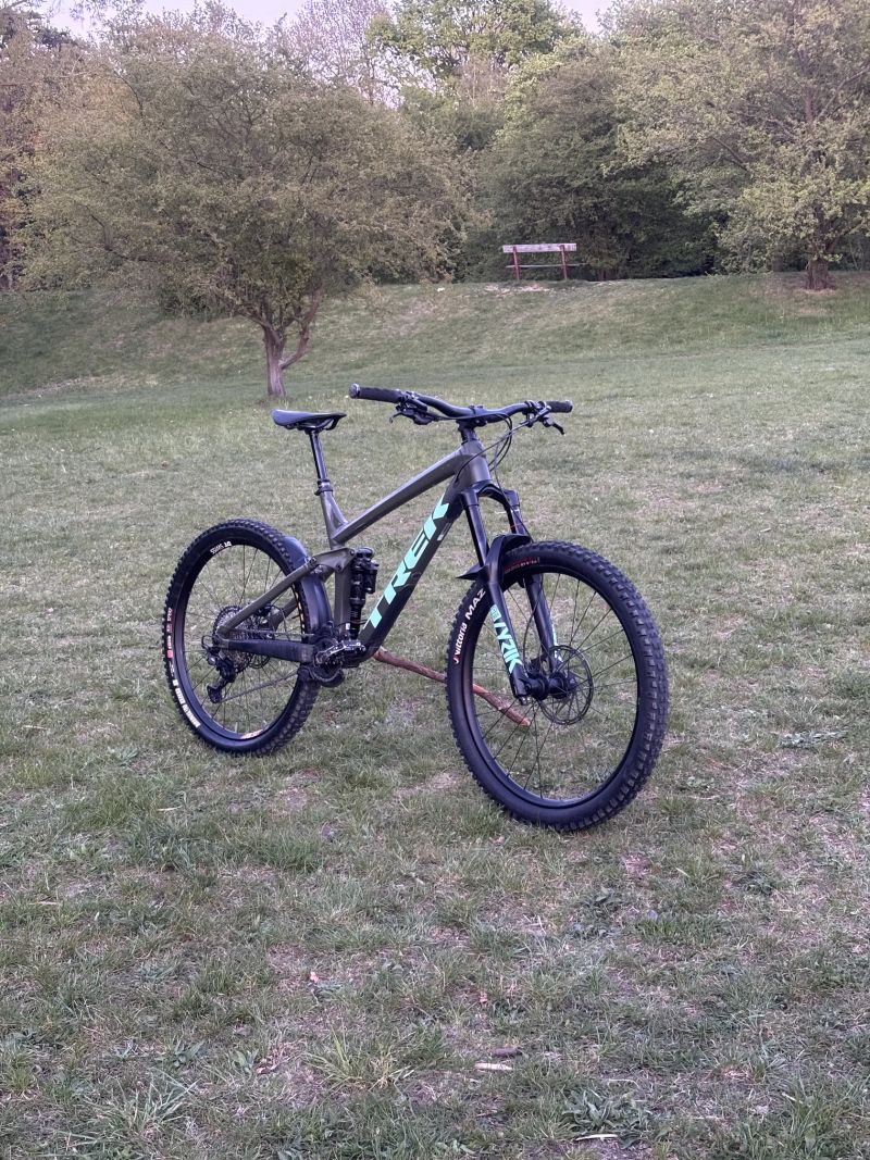 Trek Remedy 8