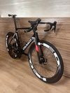 frameset Colnago V4RS UAE Emirates s kokpitom, HED kolesá