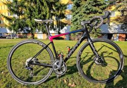 Giant Defy Advanced Pro 1 (2019) rám M – Ultegra, karbonová kola Giant SLR 1