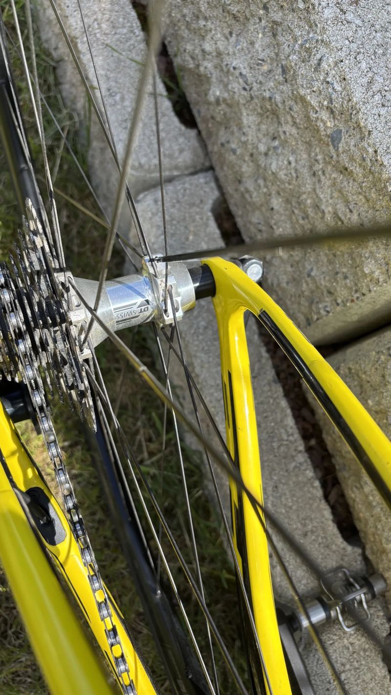 BH Quartz Carbon 46 cm