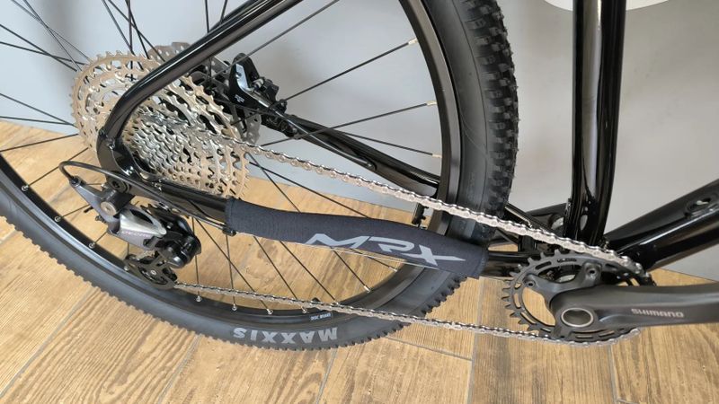 MRX Discus 29 ER25 DEORE 1x12 2026 chameleon černý L
