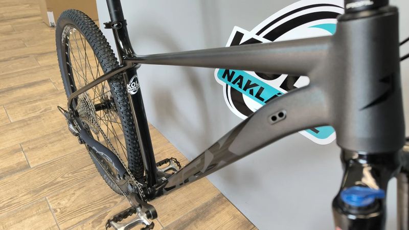 MRX Discus 29 ER25 DEORE 1x12 2026 chameleon černý L