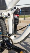 Trek Fuel EX 8, na FOXu, zdvihy 120/120