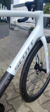 Prodám NOVÉ sil. kolo zn. SCOTT Addict RC Pro (Cumulus White/Carbon Black), vel. L