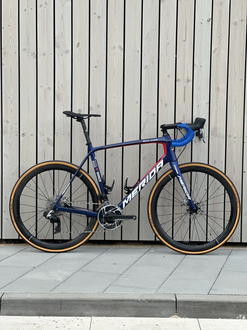 Merida Scultura 4000 Bahrain Edition | L | SRAM RED
