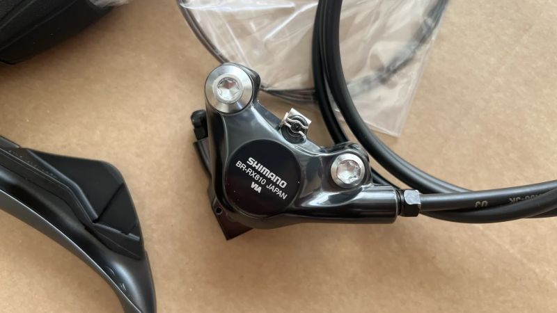 Shimano GRX 810 páky + třmeny 2x11 - cena za pár