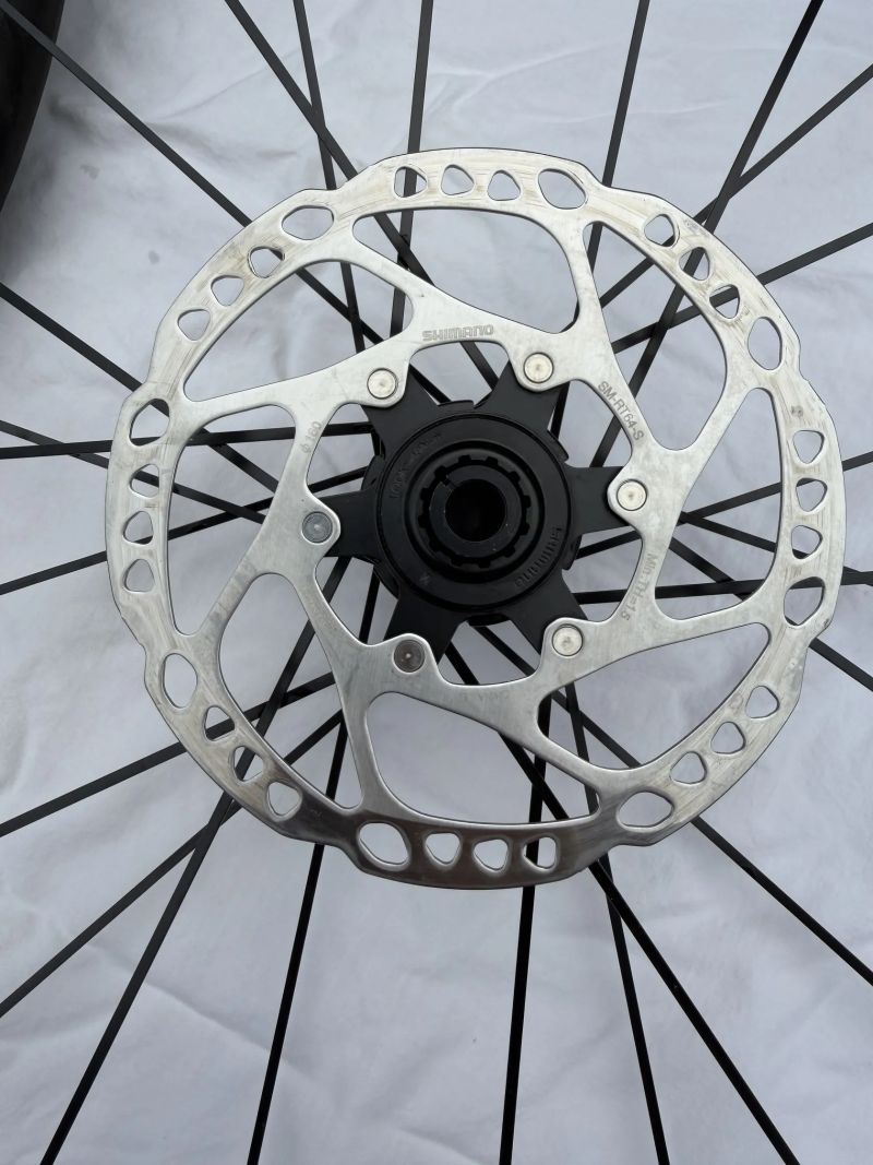 Mavic Aksium Elite Evo UST Disc CL 28" silniční 