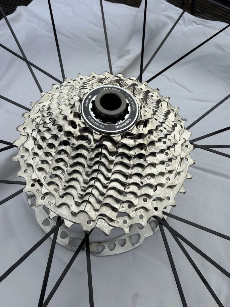 Mavic Aksium Elite Evo UST Disc CL 28" silniční 