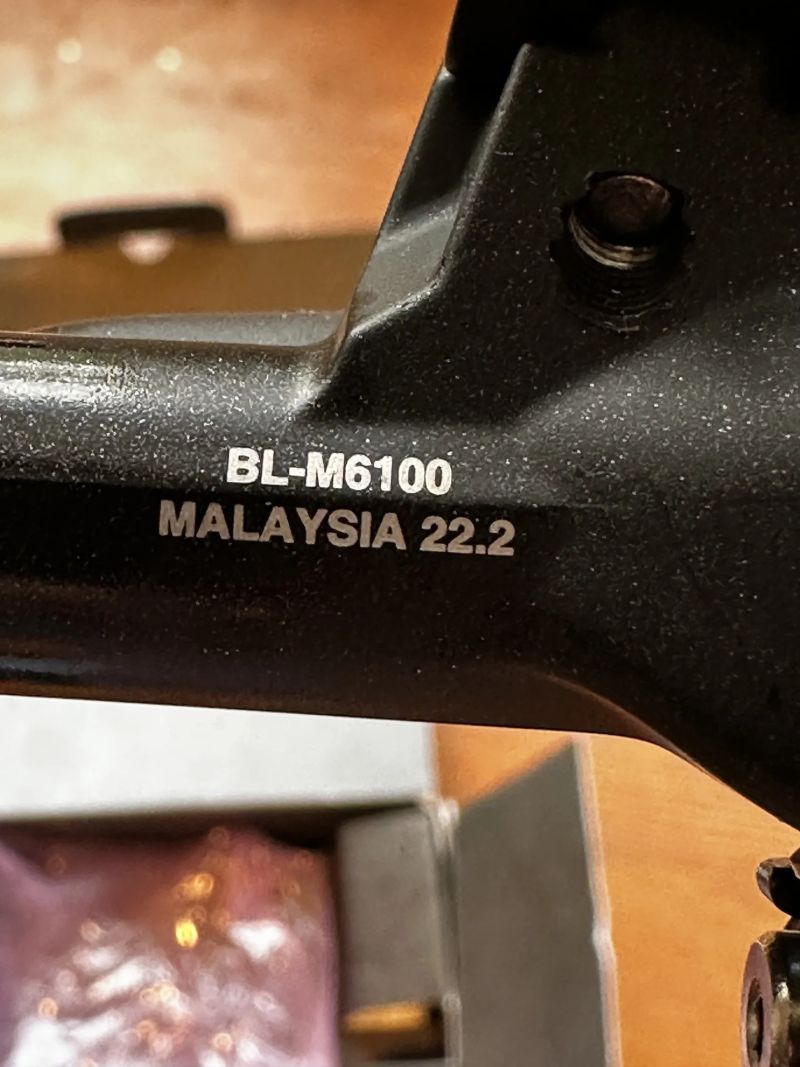 Nové brzdové páky Shimano M6100
