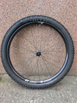 Zapletená kola DT Swiss E 1700 Spline Two 27,5" (Non-Boost) + pláště WTB
