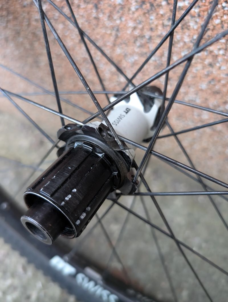 Zapletená kola DT Swiss E 1700 Spline Two 27,5" (Non-Boost) + pláště WTB
