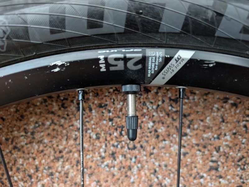 Zapletená kola DT Swiss E 1700 Spline Two 27,5" (Non-Boost) + pláště WTB