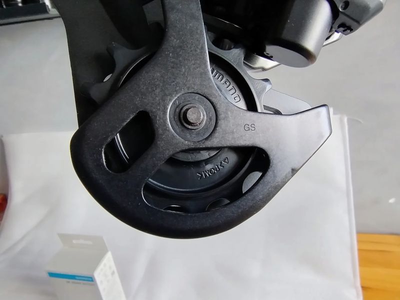 Shimano XT Di2 8250 (vč. kazety 9-45z)