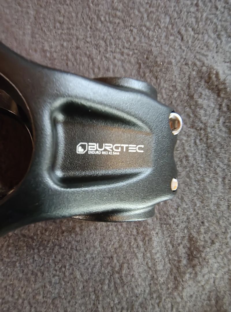 Predstavec Burgtec MK3 