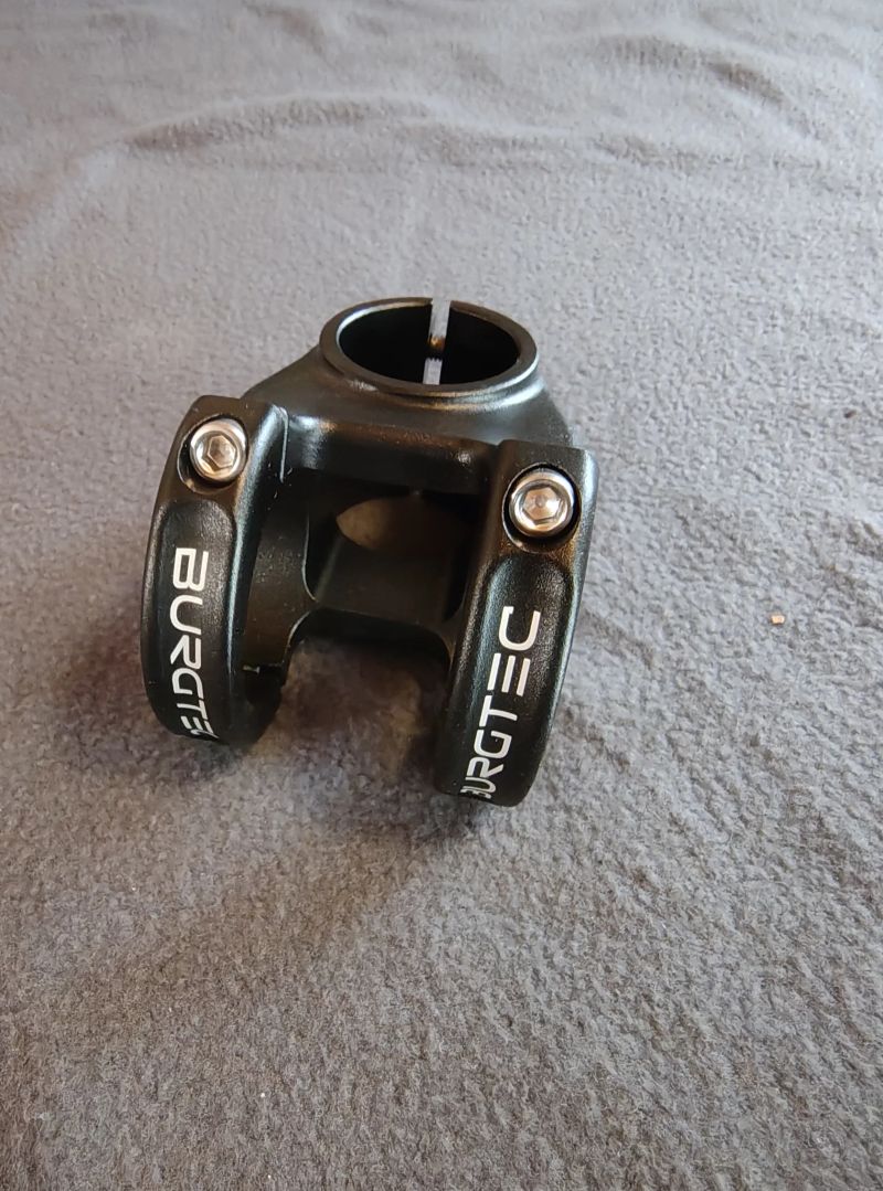 Predstavec Burgtec MK3 