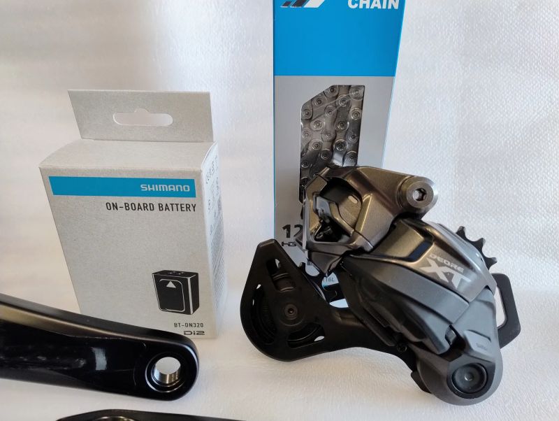 Kompletní sada Shimano XT Di2 8250-GS