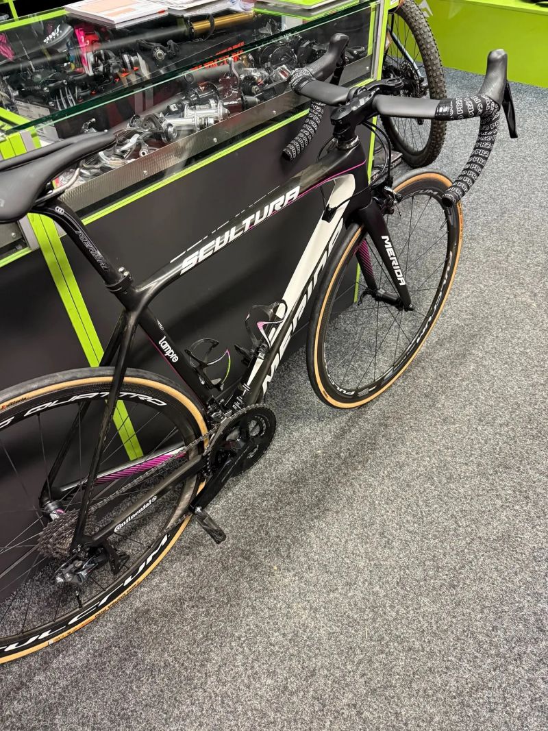 Merida Scultura Lampre