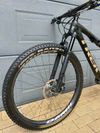 TREK Supercaliber 9.8, karbonová kola DAMIL, vel. M