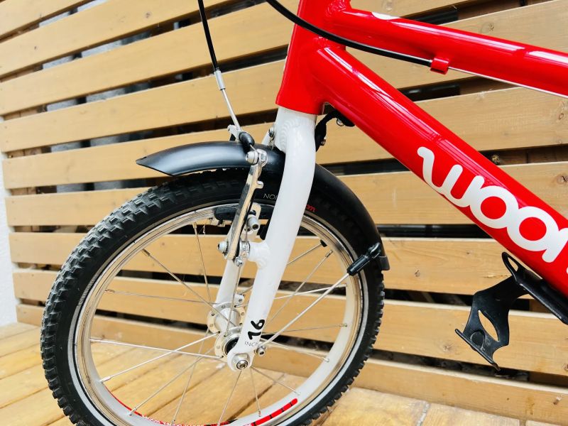 Dětské kolo Woom 3 s příslušenstvím – skvělý stav