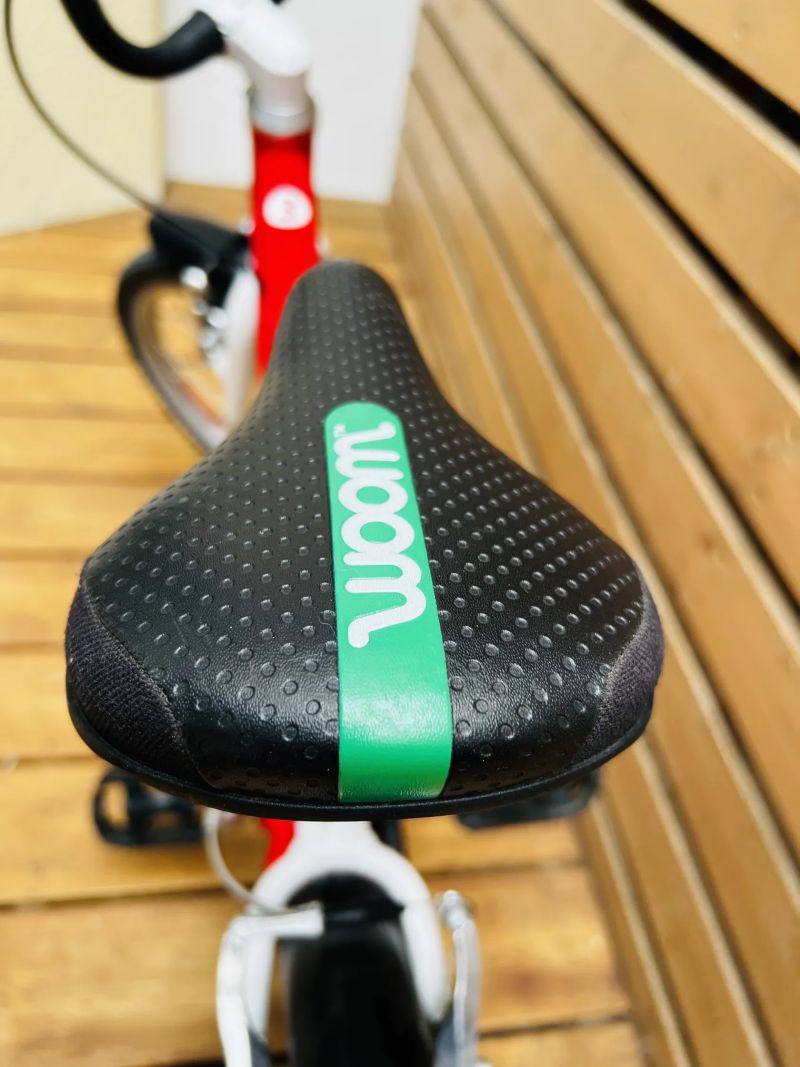 Dětské kolo Woom 3 s příslušenstvím – skvělý stav