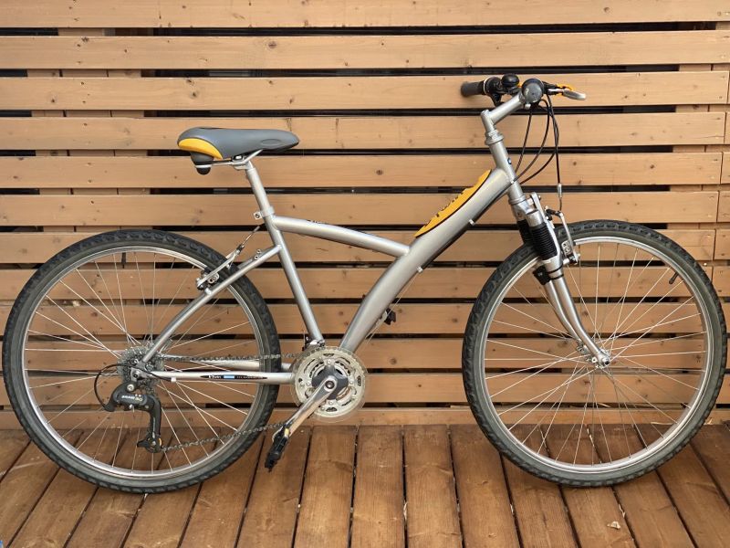 Městská kola Btwin Five (Decathlon)