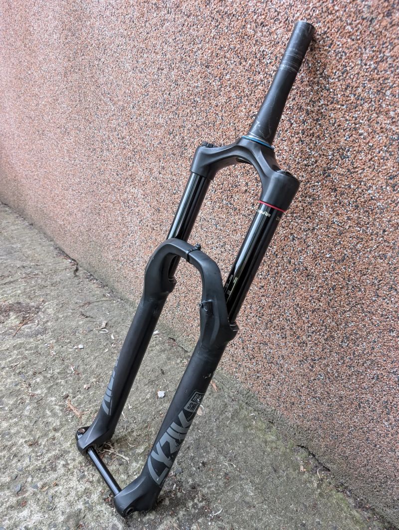Rock Shox Lyrik Select+ 29" / 170mm (Charger 2.1), Boost, sloupek 16 cm