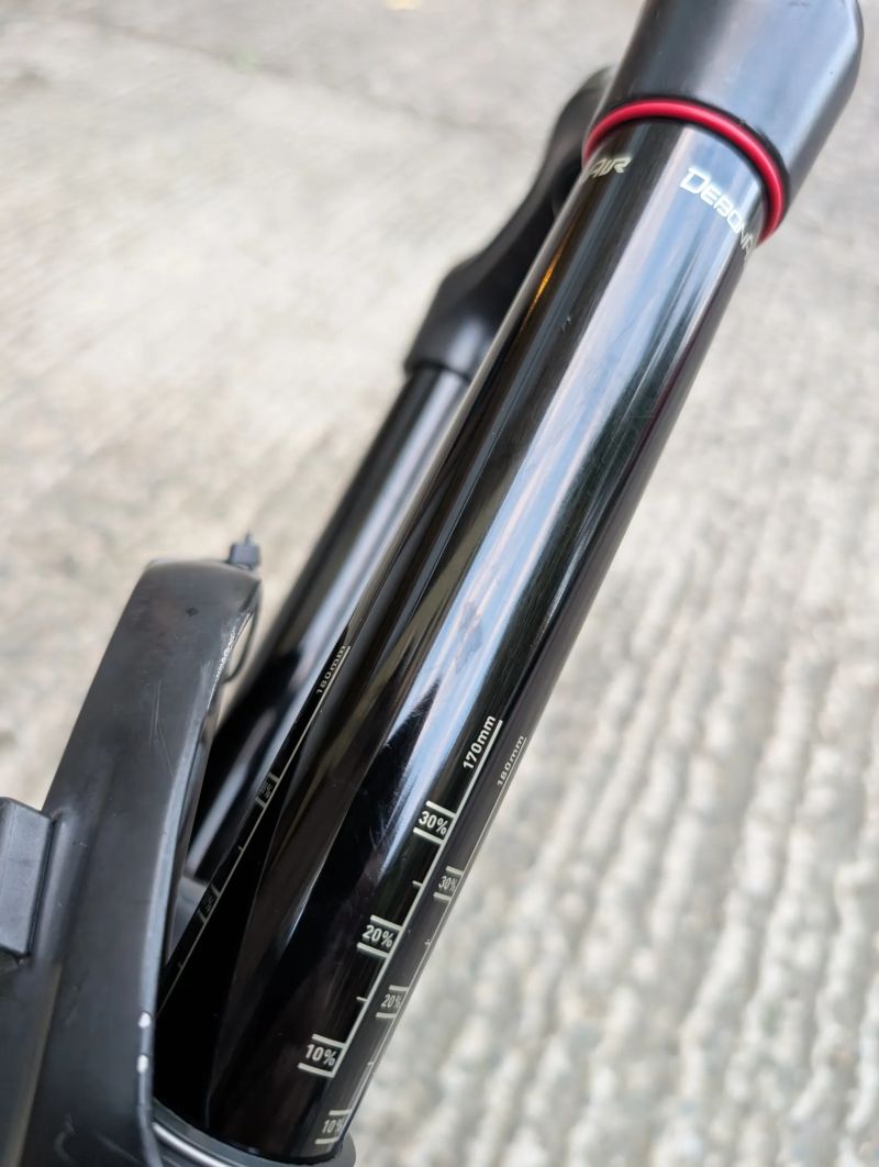 Rock Shox Lyrik Select+ 29" / 170mm (Charger 2.1), Boost, sloupek 16 cm