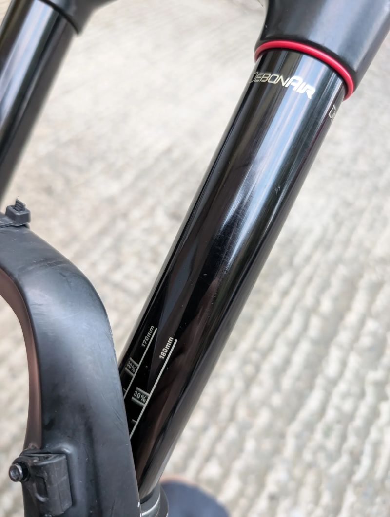 Rock Shox Lyrik Select+ 29" / 170mm (Charger 2.1), Boost, sloupek 16 cm