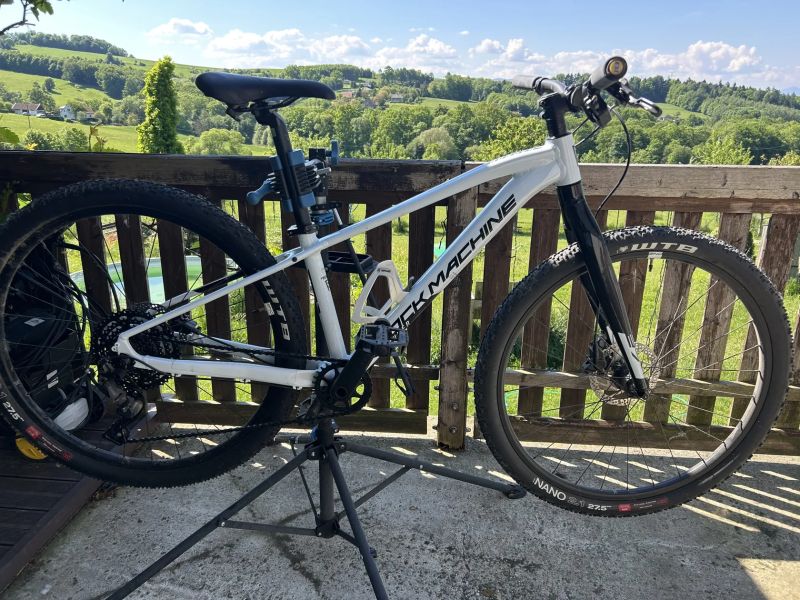 Rock Machine Thunder 27 ltd