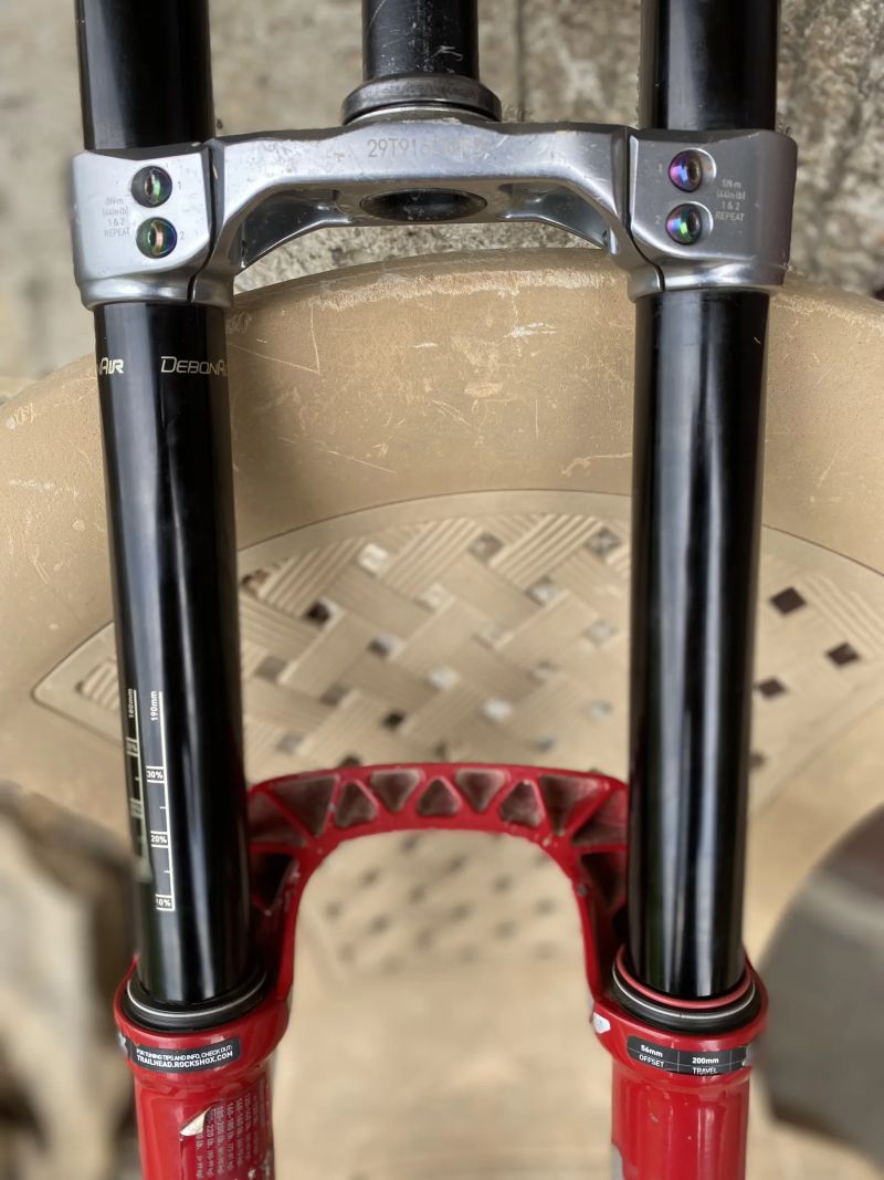 Prodám RockShox BoXXer Ultimate RC2 C2 29" / možná výměna za ZEB Ultimate