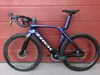 Trek Madone gen 7, karbonová kola bontrager RSL, force Axs, wattmetr 